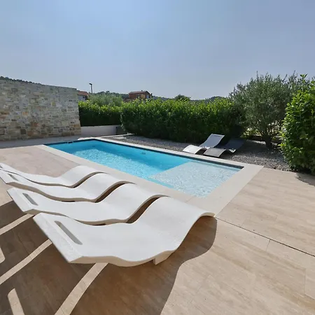 Villa Homes4you K1 *